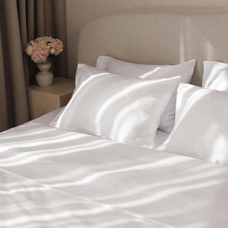 Milky Premium Sateen  Duvet Cover Set