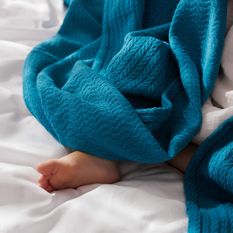 Sapphire Blue Knit Throw Bed Blanket
