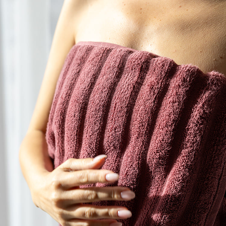 Super-Plush Turkish Micro Cotton Bath Towels in Pink Shades